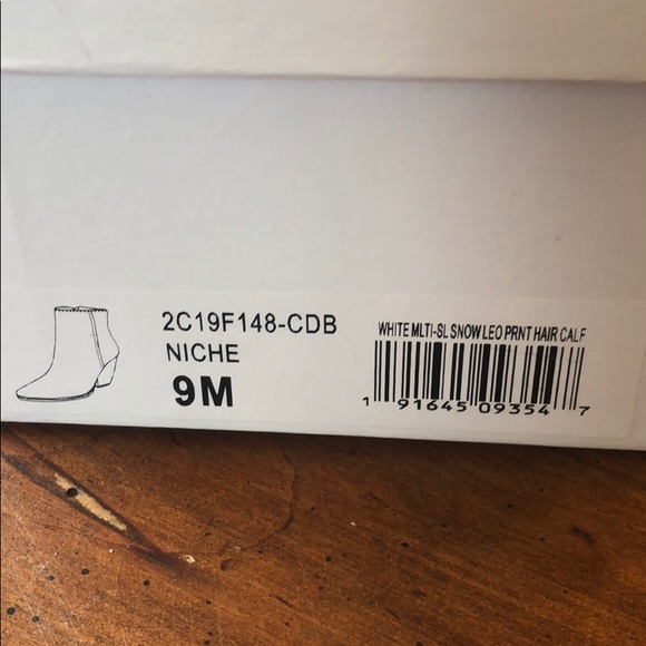 Snow Leopard Print Hair Calf Ankle Boots - Picture 9 of 11